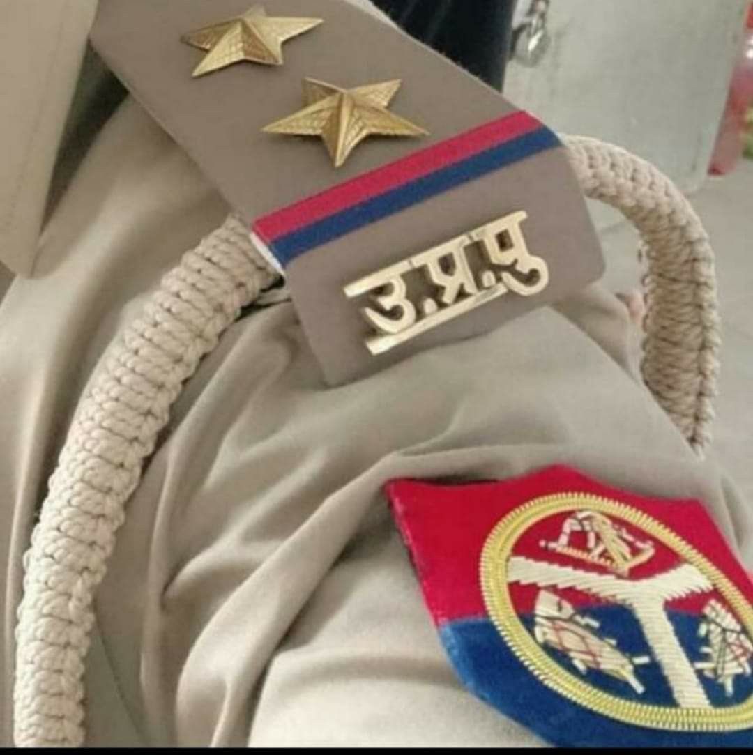 यूपी पुलिस का कारनामा: दुष्कर्म आरोपी को तमंचा केस में भेजा जेल, SSP ने की सख्त कार्रवाई – दो दारोगा समेत तीन निलंबित
