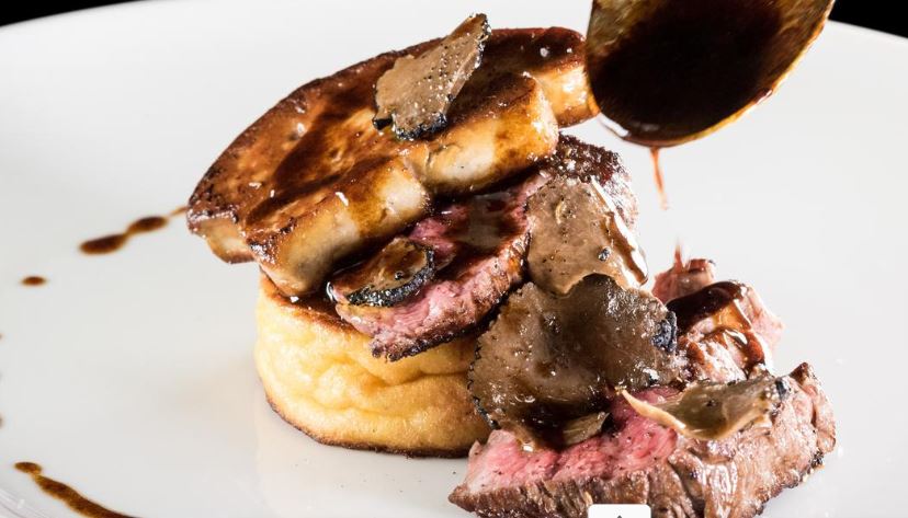 Taste the Best: Puducherry में मिला French + Indian Seven-Course Experience