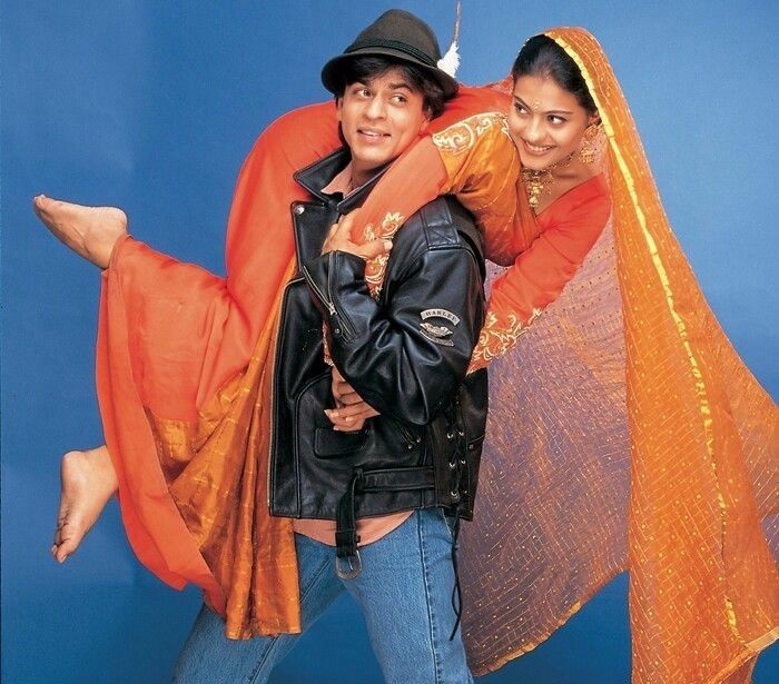 DDLJ Milestone: 30 Years Complete, SRK-Kajol ने London में Iconic Statue किया Reveal