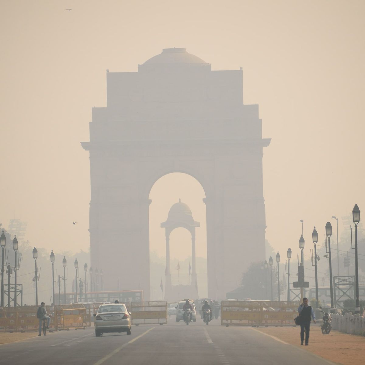 Road Washing Operation in Delhi: Pollution कम करने के लिए Special Drive