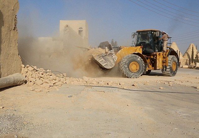 Targeted Demolition का आरोप – Bengali Muslim families ने कहा ‘Hindus-Christians को क्यों छोड़ा?’