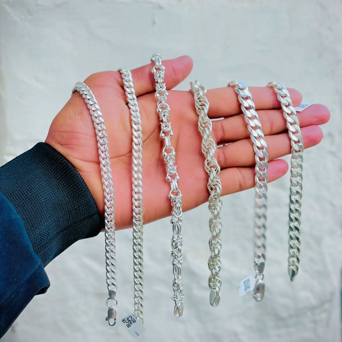 Silver Price Update Today: 1 दिसंबर 2025, चांदी ₹188/ग्राम, बाजार में तेजी की स्थिति