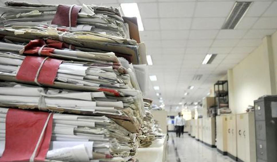 Transparency in Bureaucracy Under Scanner – अफसरशाही की पारदर्शिता जांच के घेरे में