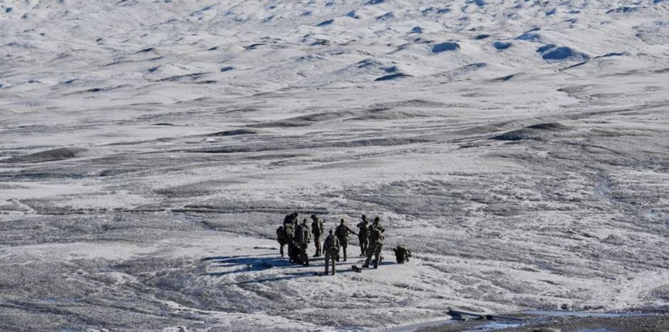 Greenland Military Tension – अमेरिकी धमकी के बाद ग्रीनलैंड में सैनिकों की तैनाती