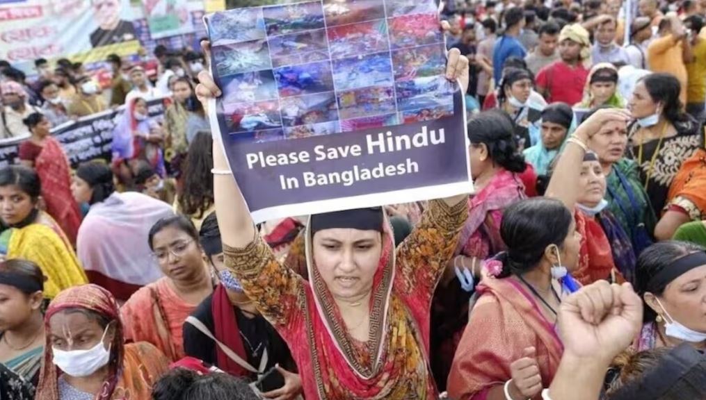 Loot of Hindu Traders in Bangladesh – बांग्लादेश में हिंदू व्यापारियों से लूट की वारदात