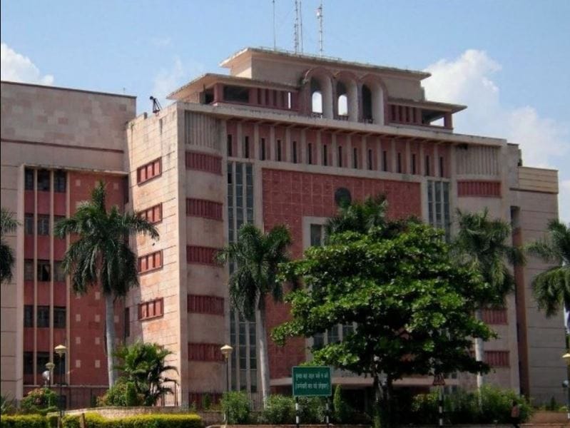 वल्लभ भवन की पाँचवीं मंज़िल: जहाँ ‘स्वविवेक’ नहीं, ‘सुनी-सुनाई’ बातों पर टिके हैं निर्णय