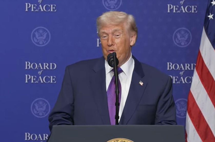 Trump Claims 200% Tariff Threat Stopped India-Pakistan War – ट्रम्प का दावा: 200% टैरिफ धमकी से रुकी भारत-पाक लड़ाई