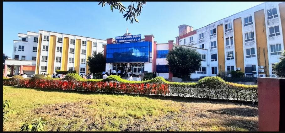 सागर मेडिकल कॉलेज: रिश्तेदारों को टेंडर दिलाने का खेल,क्रय अधिकारी को प्रताड़ित करने की रची जा रही साजिश