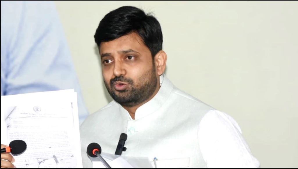 एमपी कांग्रेस में महा-विस्फोट: हेमंत कटारे का इस्तीफा या पार्टी के ‘अस्तित्व’ का अंत?