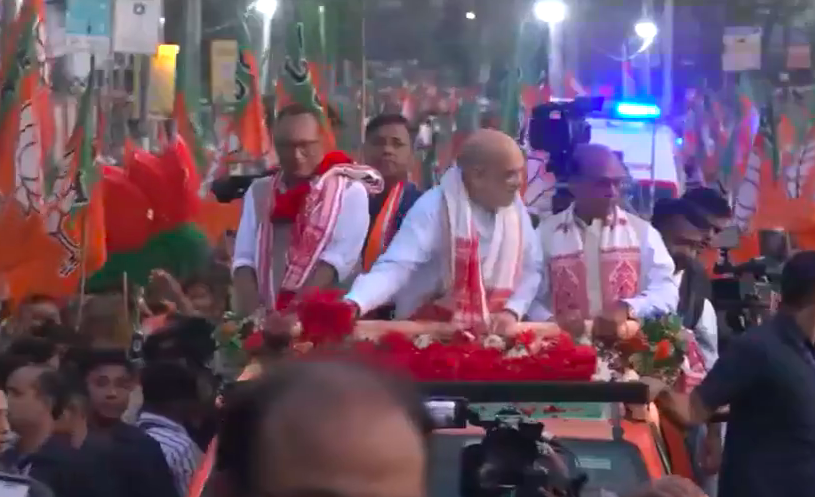 गुवाहाटी में अमित शाह का भव्य रोड शो: असम विधानसभा चुनाव 2026 के लिए प्रचार अभियान की जोरदार शुरुआत