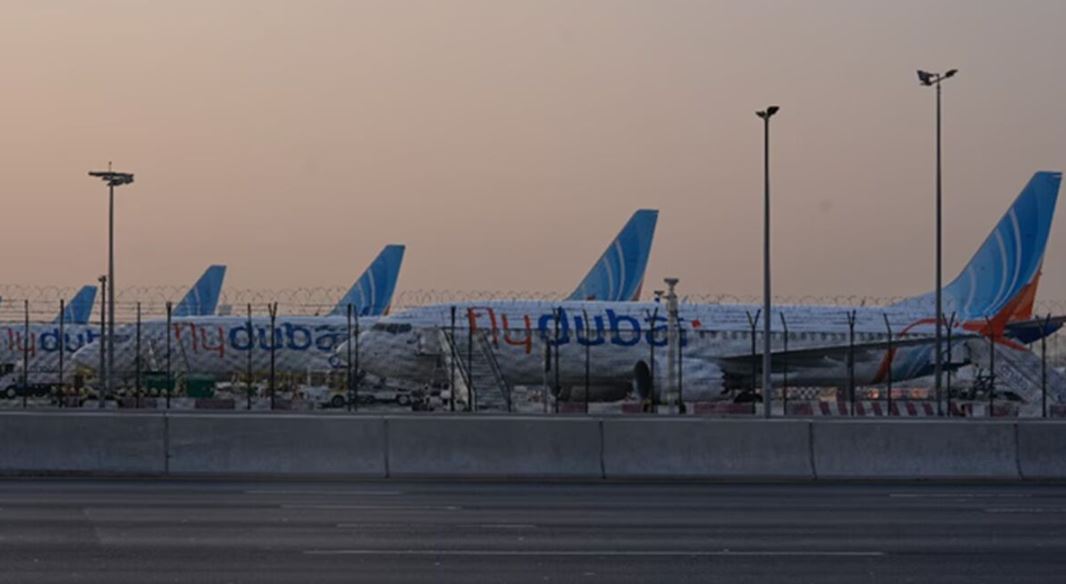 दुबई इंटरनेशनल एयरपोर्ट के पास फ्यूल टैंक पर हमला, कई उड़ानें डायवर्ट