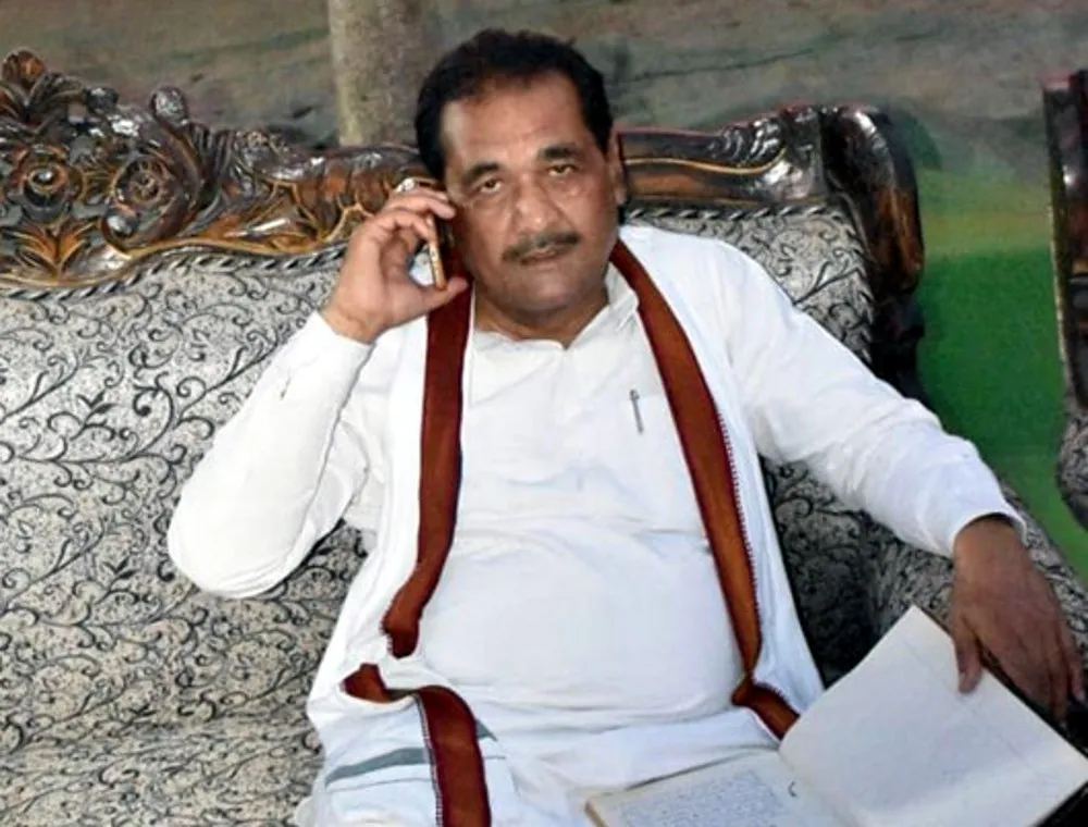 मोहन यादव सरकार की जड़ें खोदते ‘विभीषण’: रामखेलावन पटेल का ‘आंदोलन’ या सत्ता के लिए ब्लैकमेलिंग?