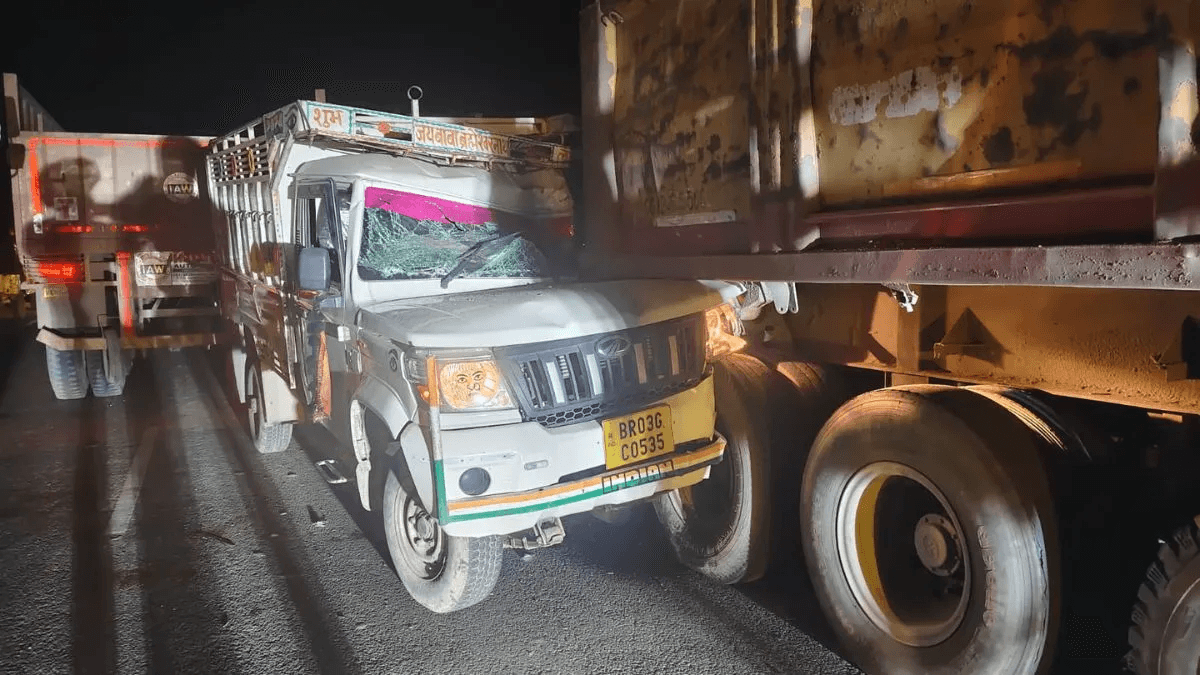 इंदौर-इच्छापुर हाईवे पर भीषण हादसा, पिकअप ड्राइवर की मौत: एक घायल