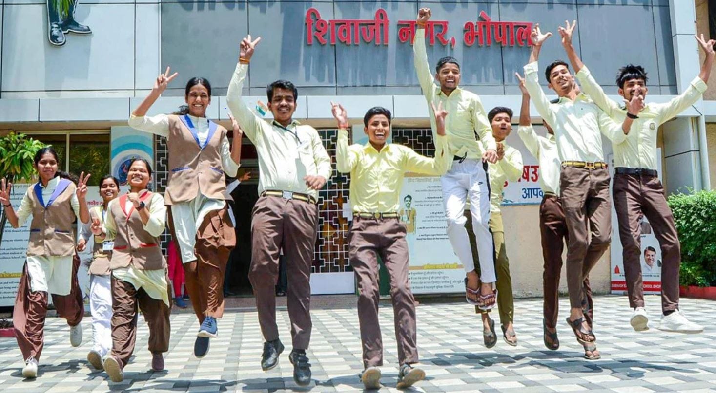 MP Board Result: प्रतिभा और खुशी बनीं टॉपर, 16 सालों में सबसे बेहतर रहा10-12वीं का रिजल्ट