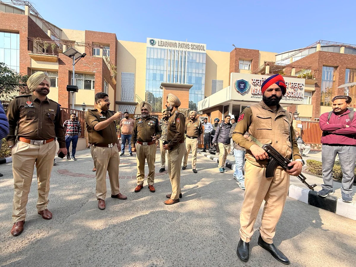 चंडीगढ़ में बीजेपी कार्यालय के बाहर ब्लास्ट: पांच आरोपी गिरफ्तार, हथियार बरामद