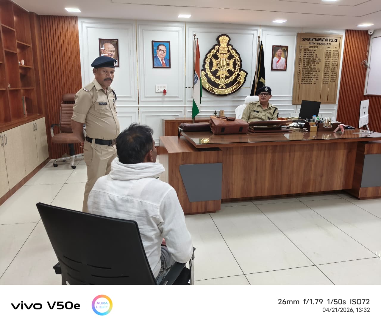 एसपी ऑफिस में जनसुनवाई; पुलिस अधीक्षक ने आवेदकों से किया सीधा संवाद, दिए कड़े निर्देश