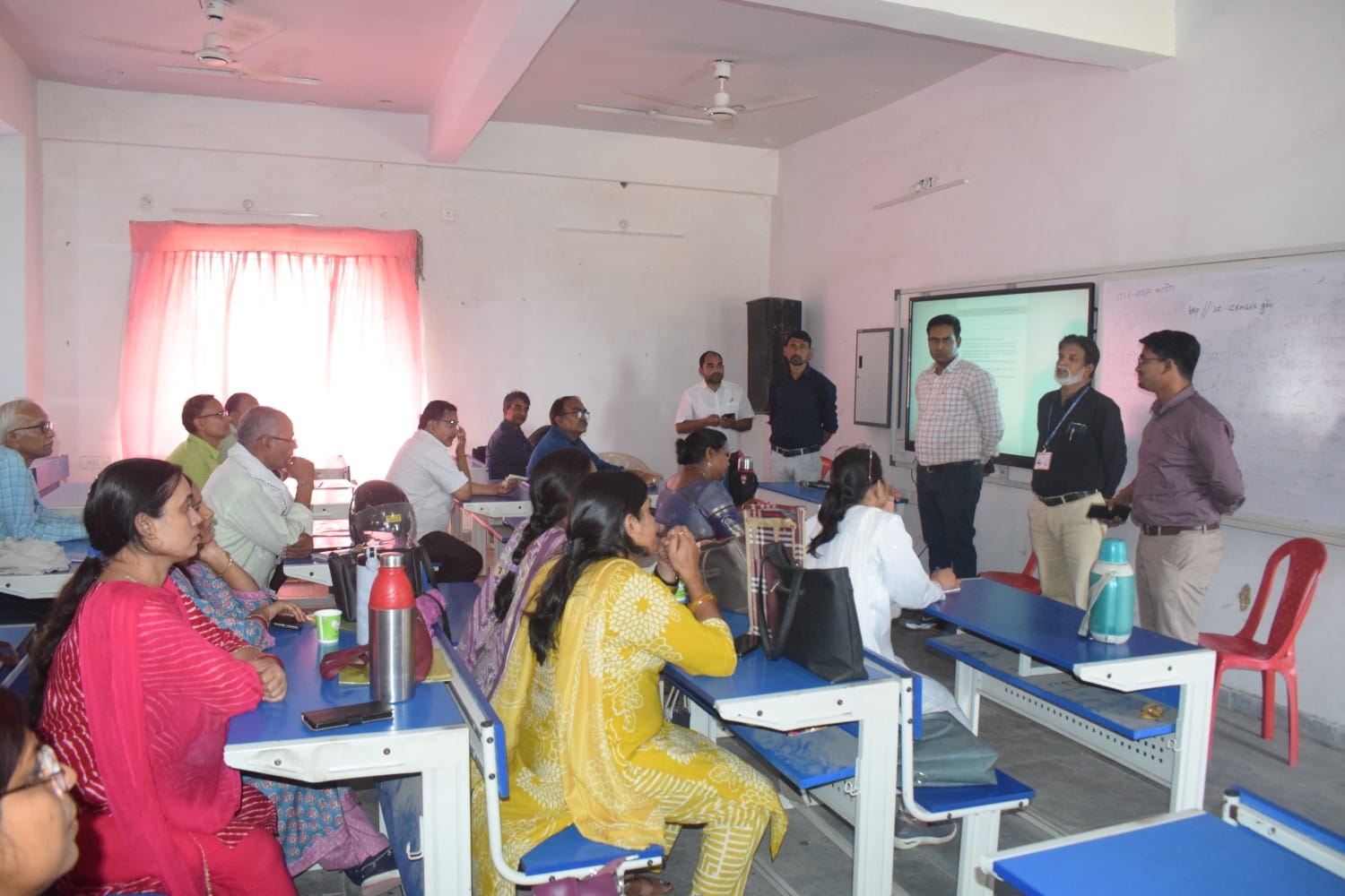 सिंगरौली: जनगणना 2027 का दूसरा चरण पूरा, 144 सर्वेक्षक को मिले नियुक्ति पत्र