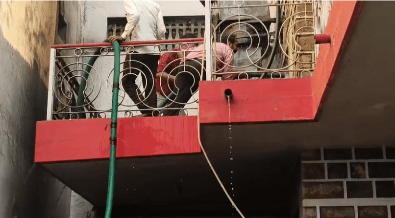 शिवपुरी: होटल गैलेक्सी में शॉर्ट सर्किट से लगी आग, पुलिस और स्थानीय लोगों ने समय रहते काबू पाया