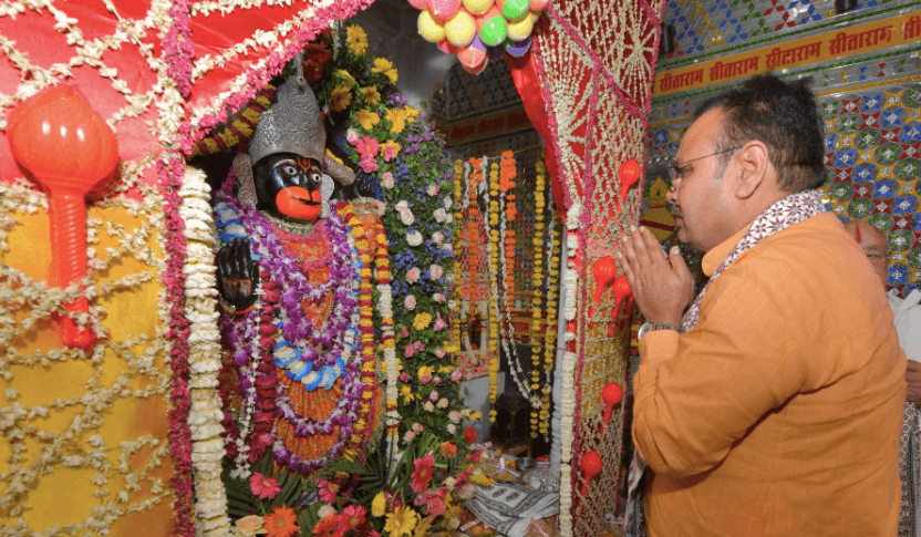 हनुमान जयंती: मानसरोवर मंदिर में भक्ति‑भाव से सीएम भजनलाल शर्मा ने किया दर्शन और पूजा