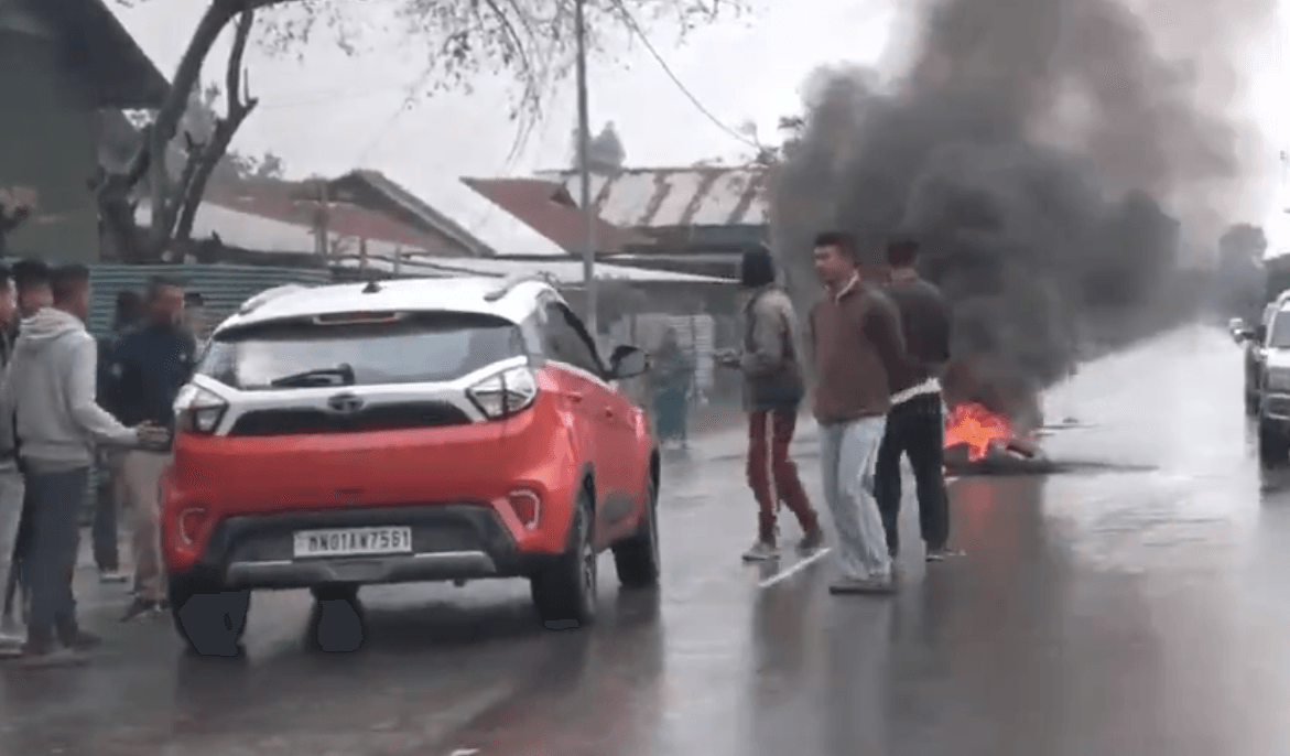 मणिपुर में उग्रवादियों का हमला; घर पर रॉकेट/बम गिरा, दो मासूम बच्चों की मौत; इलाके में हिंसक विरोध प्रदर्शन