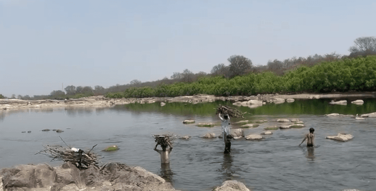 ओरछा में गैस सिलेंडर की अफवाह से हड़कंप, लोग कर रहे लकड़ियों का इंतजाम