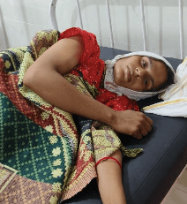 हटा सिविल अस्पताल में लापरवाही का आरोप, प्रसव के बाद महिला के पेट में कपड़ा छोड़ने का मामला