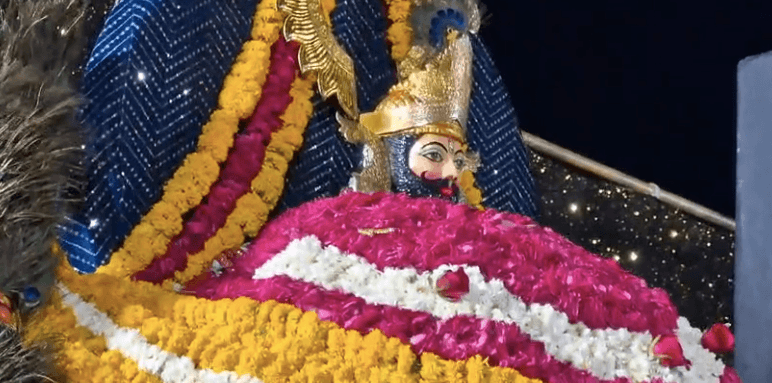 खंडवा: श्री कृष्ण बालाजी नगर में भव्य भजन संध्या, बाबा श्याम के दिव्य दरबार में उमड़ा श्रद्धालुओं का सैलाब