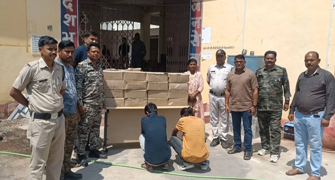 छतरपुर: नशा मुक्ति अभियान के तहत अवैध शराब तस्करी के आरोप में दो गिरफ्तार