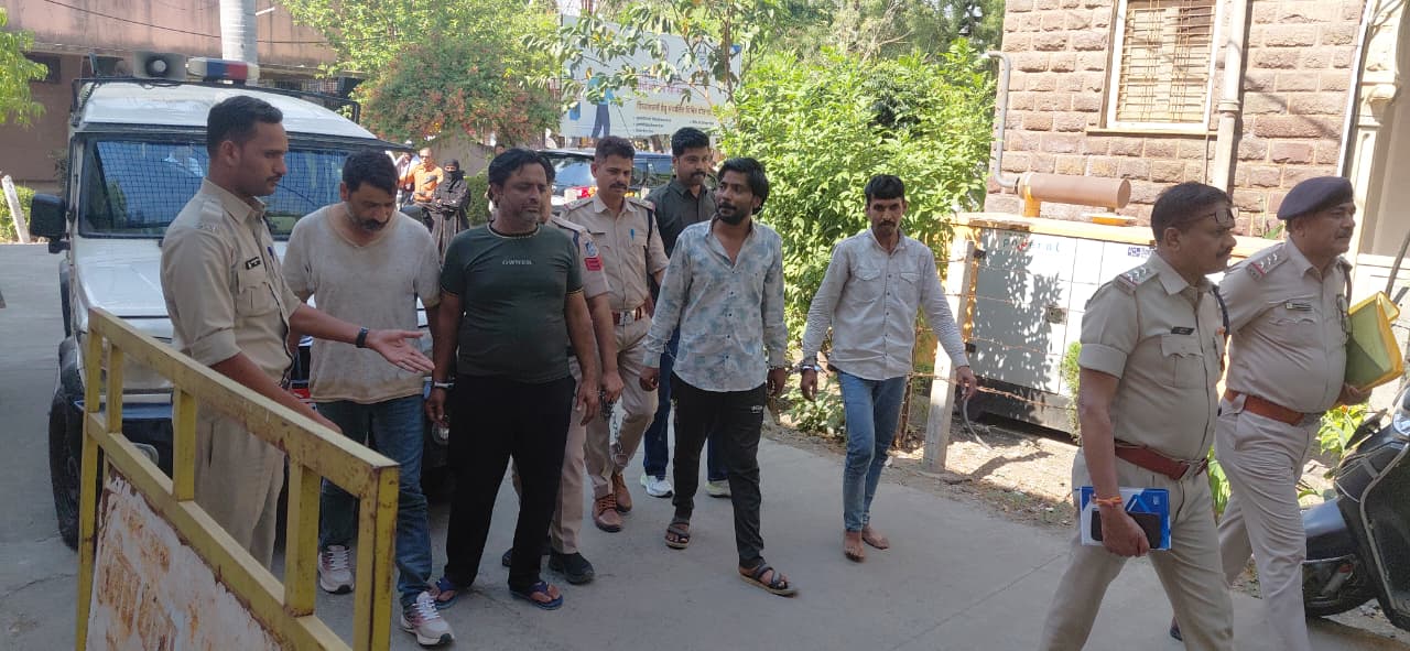 जावरा: पोल्ट्री फार्म में छुपी ड्रग्स फैक्ट्री के चार आरोपी गिरफ्तार; 6 की तलाश जारी