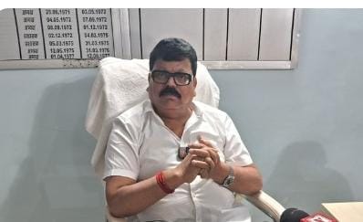 टीकमगढ़ नगर पालिका अध्यक्ष पर गिरी गाज, 5 साल के लिए चुनावी अयोग्यता