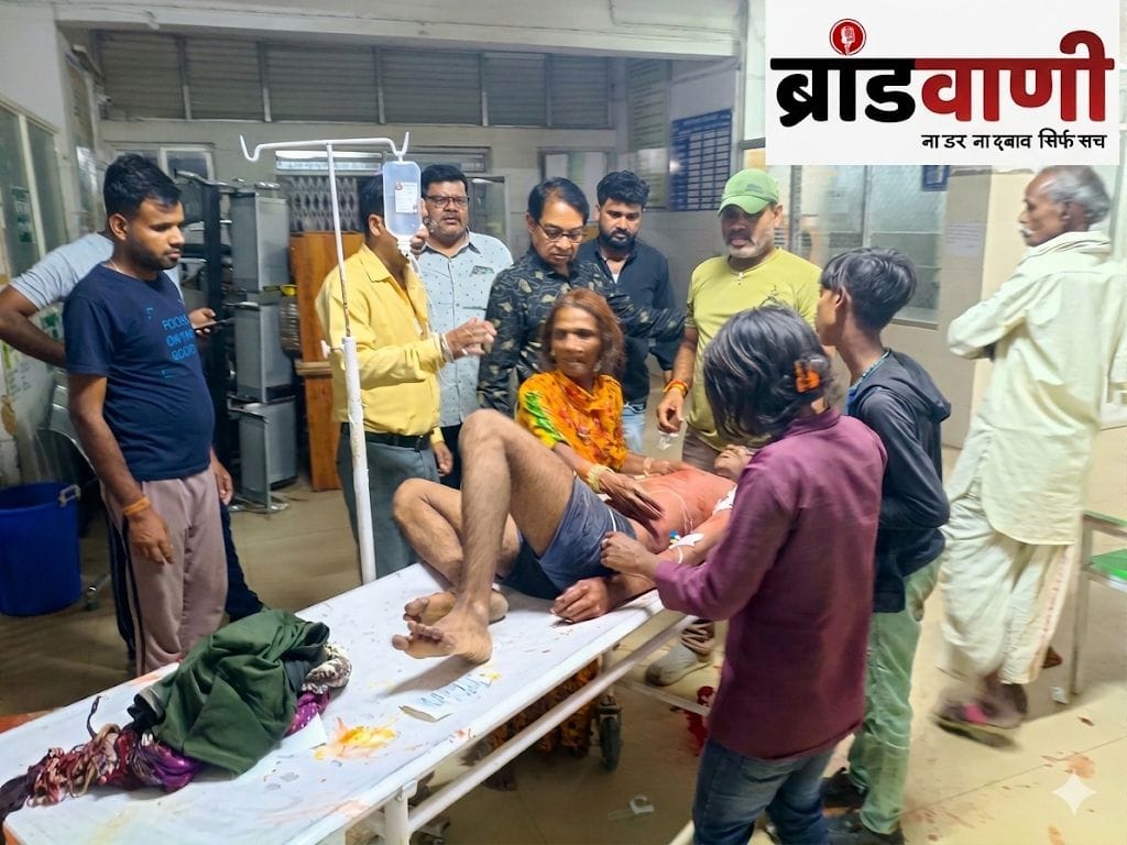 मामूली विवाद से भड़की हिंसा: परिवार आमने सामने चले धारदार हथियार