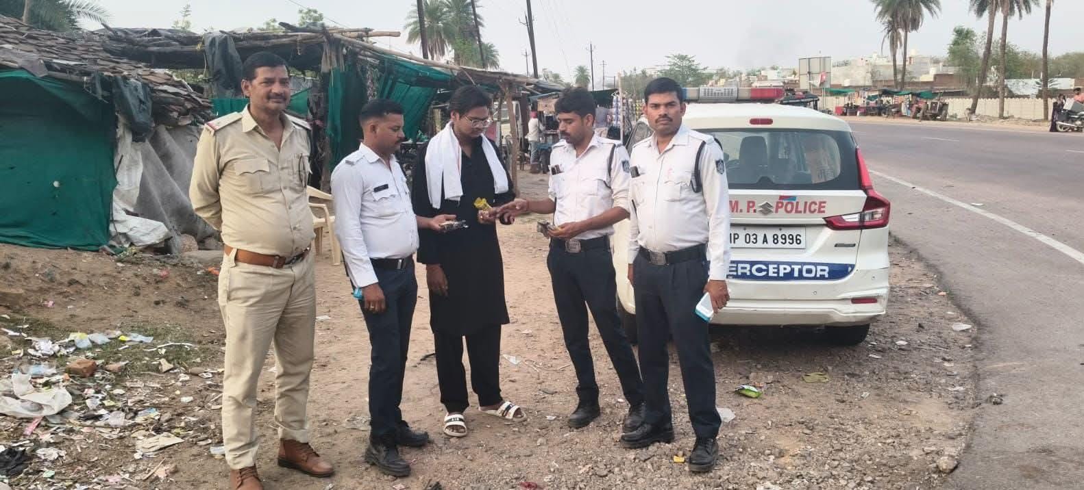 छतरपुर में चेकिंग के दौरान बड़ा खुलासा! युवक से मिले 30 कारतूस के खोखे, पुलिस भी हैरान