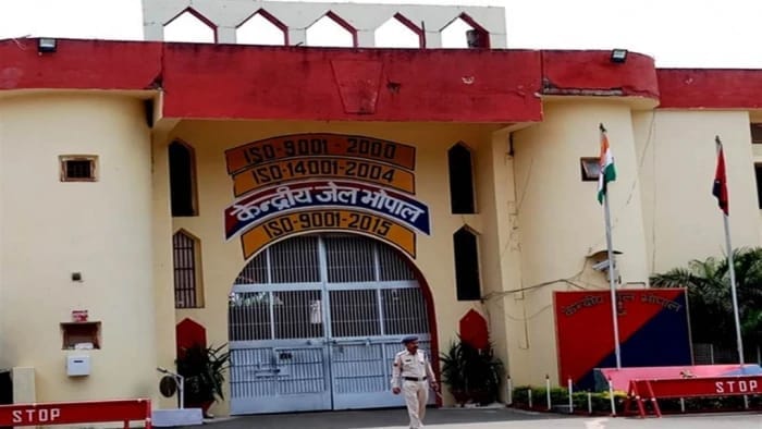 भोपाल सेंट्रल जेल में हेल्थ कैंप: हर कैदी का बनेगा हेल्थ कार्ड