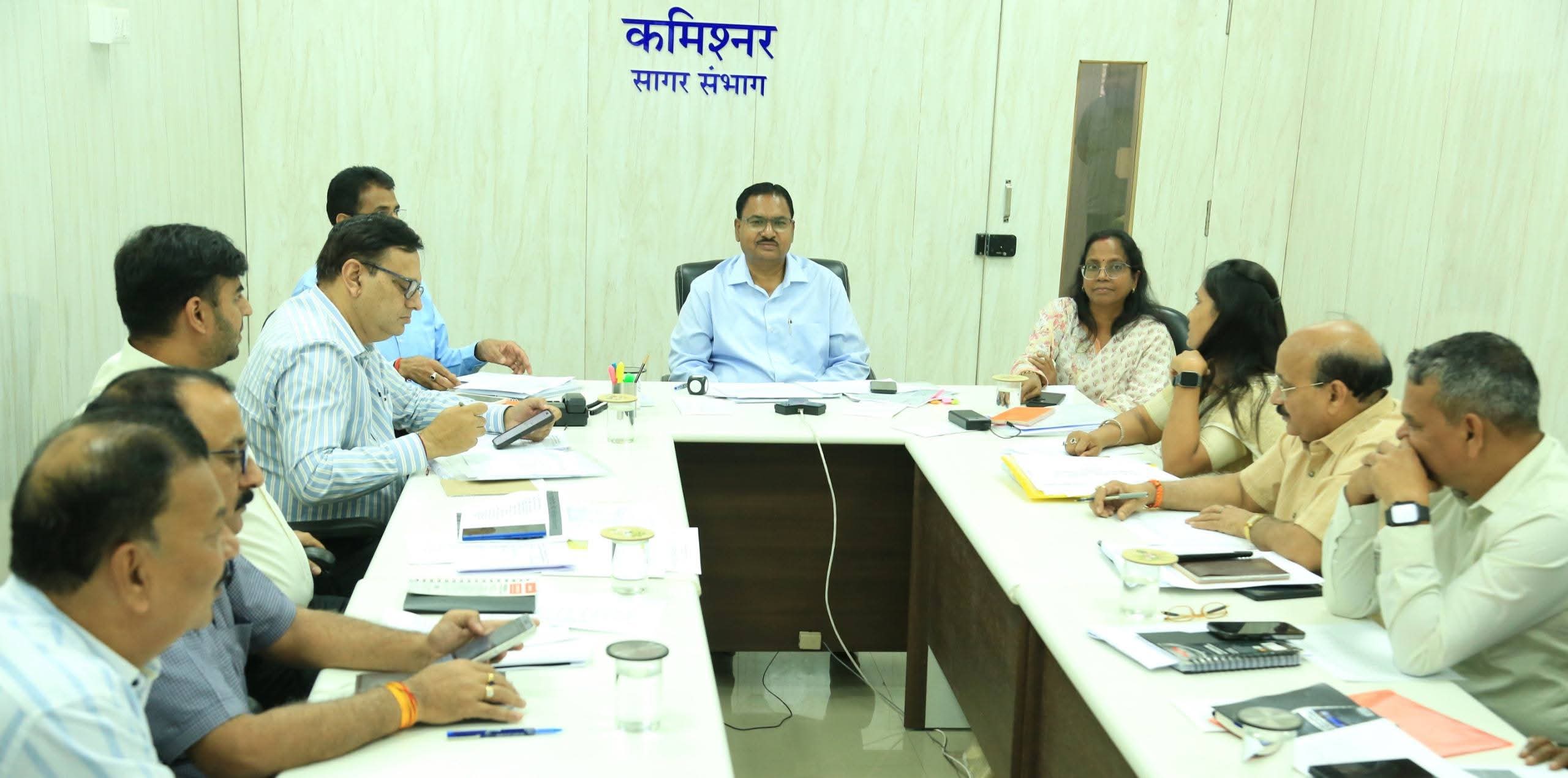 सागर में उपार्जन व्यवस्था की समीक्षा: किसानों को सभी सुविधाएं देने के निर्देश, स्लॉट बुकिंग 9 मई तक बढ़ी