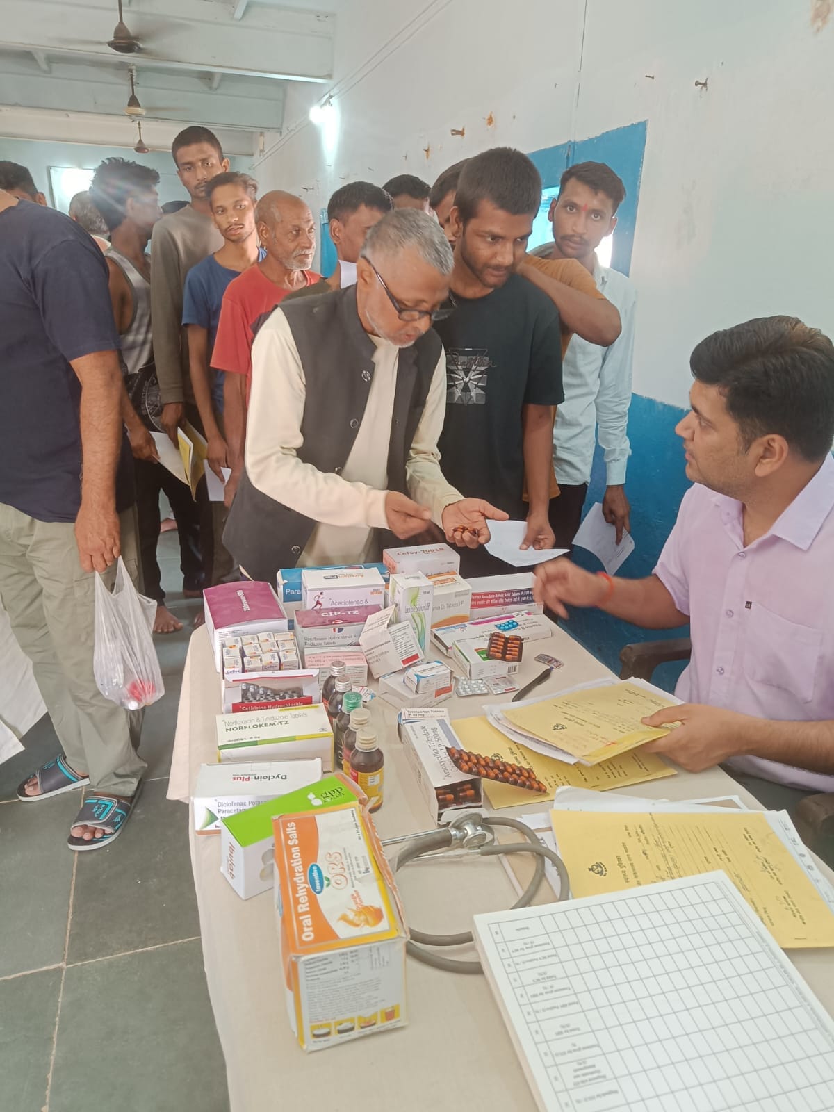 मैहर सब जेल में विधिक सहायता शिविर व मेडिकल कैंप आयोजित, 56 बंदियों का स्वास्थ्य परीक्षण