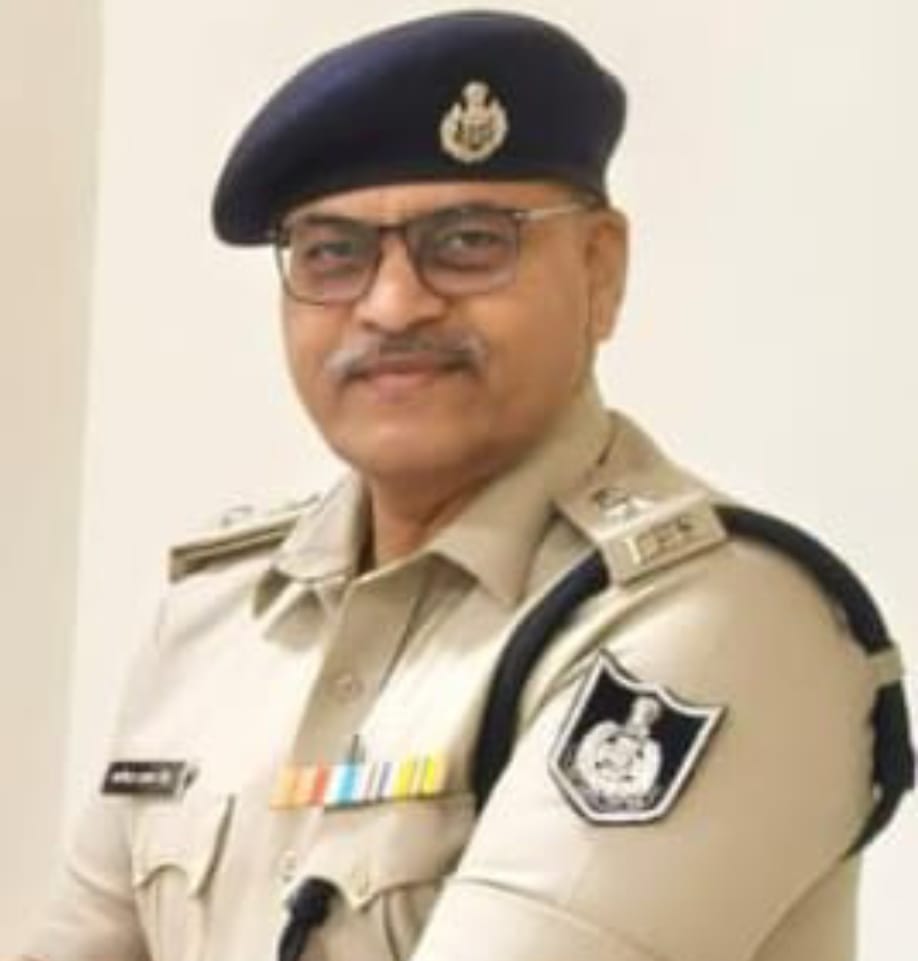 मैहर पुलिस का हेलमेट अभियान शुरू, जगह-जगह चेकिंग के साथ चालानी कार्रवाई तेज
