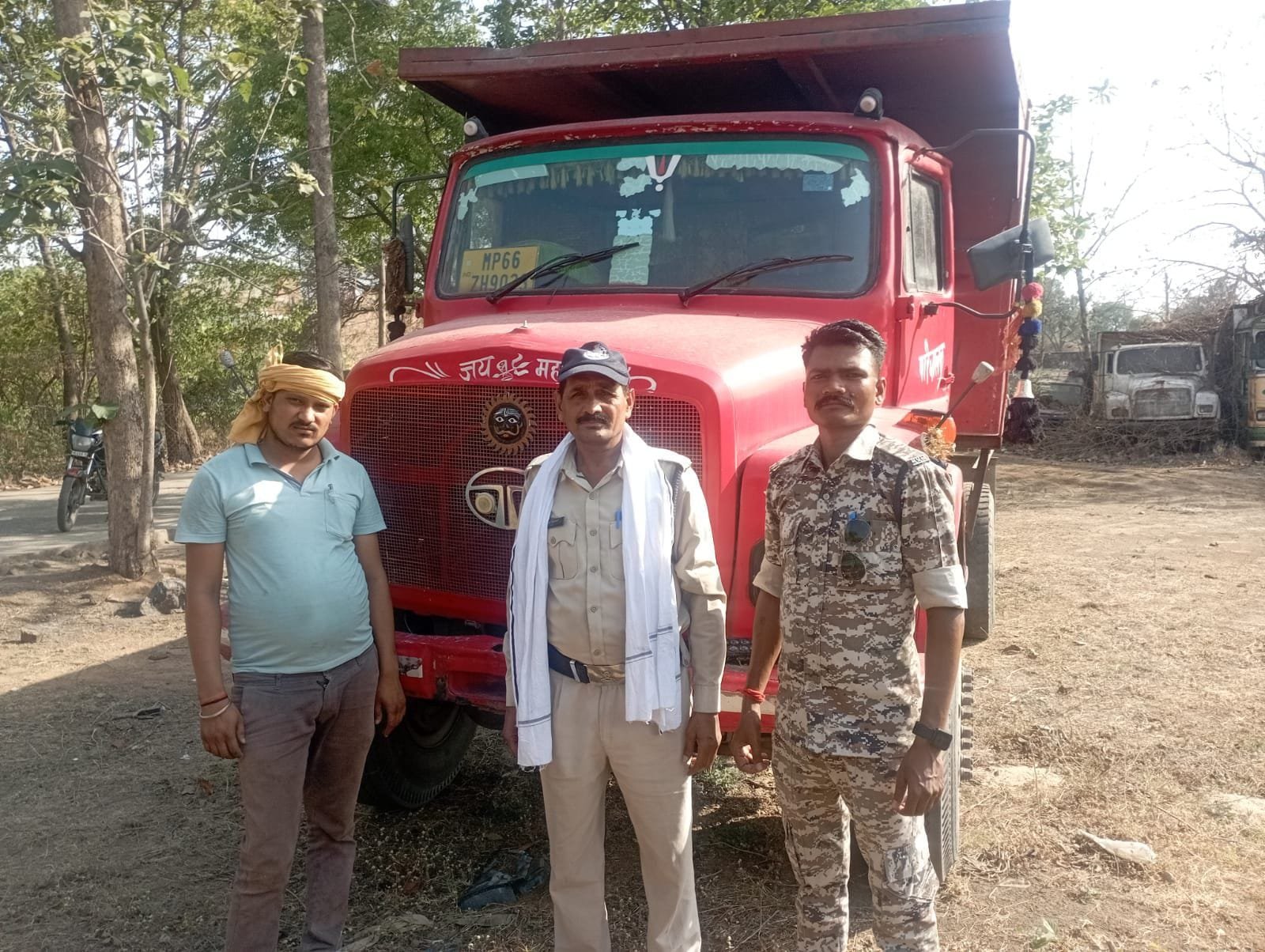 सिंगरौली: बिना वैध पास गिट्टी परिवहन कर रहा डंपर जब्त, खनिज विभाग की बड़ी कार्रवाई