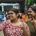 बंगाल चुनाव में मतदाताओं का उत्साह, दूसरे चरण में 11 बजे तक करीब 40 फीसदी वोटिंग दर्ज; पुरबा बर्धमान सबसे आगे