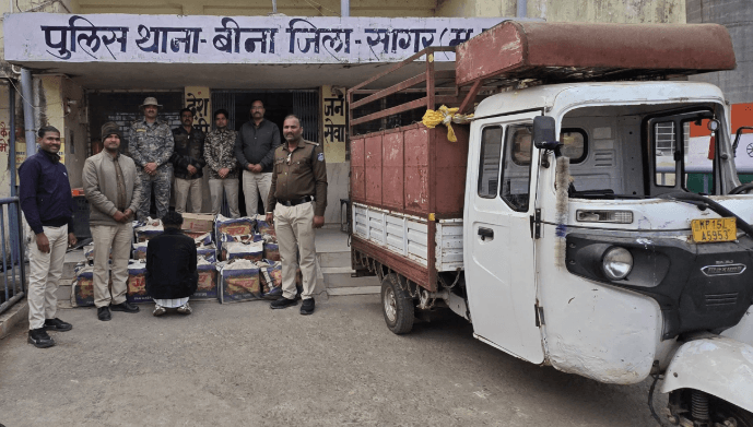 बीना में पुलिस ने पकड़ी अवैध शराब से भरी गाड़ी, ड्राइवर फरार