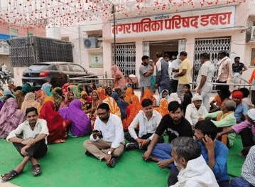 डबरा नगर पालिका में अवैध कब्जे, CMO के रवैये पर उठे सवाल