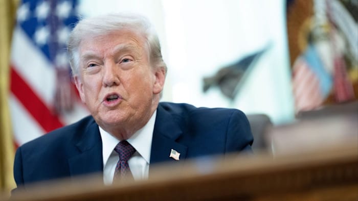 ईरान को हथियार देने वाले देशों पर 50% टैरिफ लगाएगा अमेरिका: डोनाल्ड ट्रंप की कड़ी चेतावनी