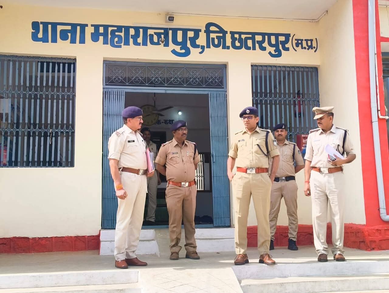 महाराजपुर थाने का वार्षिक निरीक्षण; पुलिस अधीक्षक ने परखी व्यवस्थाएं, अधिकारियों को दिए सख्त निर्देश