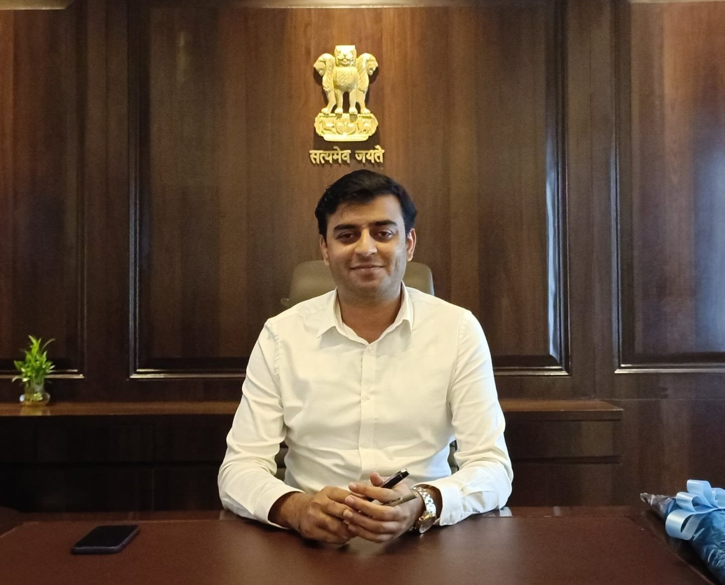छतरपुर में कलेक्टर पार्थ जैसवाल का सख्त रुख, खराब परीक्षा परिणाम पर प्राचार्यों और शिक्षकों पर कार्रवाई के दिए निर्देश