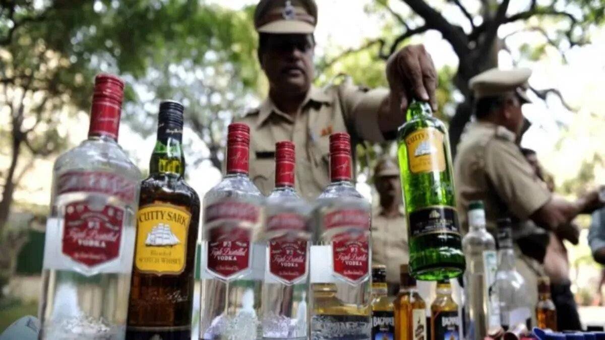 जबलपुर: पुलिस की बड़ी कार्रवाई, 42 हज़ार की अवैध शराब जब्त, आरोपी फरार