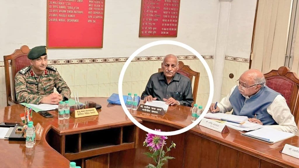 मेरठ में CBI का बड़ा एक्शन: भाजपा नेता डॉ. सतीश शर्मा 3 लाख की रिश्वत लेते गिरफ्तार, घर से 50 लाख से ज्यादा नकदी बरामद