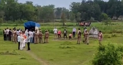 महराजगंज में कब्र से निकाला गया विवाहिता का शव, दहेज हत्या के आरोपों से मचा हड़कंप