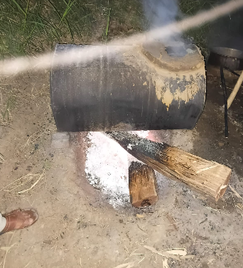 ग्वालियर के चीनौर थाना क्षेत्र में अवैध कच्ची शराब पर बड़ी कार्रवाई, 50 लीटर शराब व उपकरण जब्त