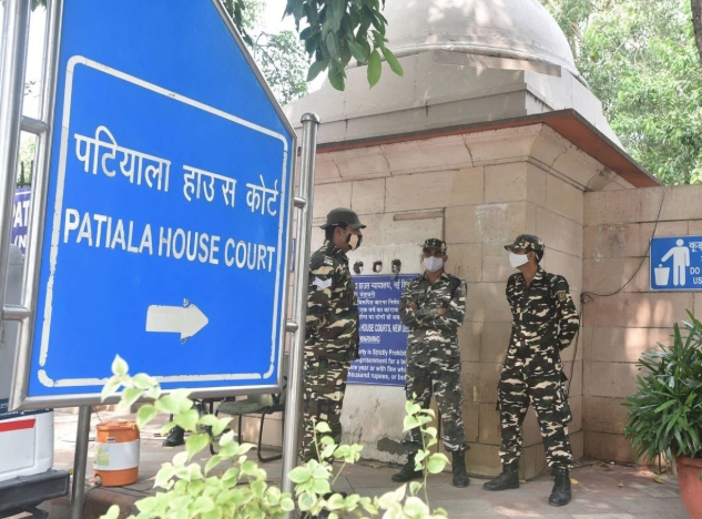 म्यांमार टेरर ट्रेनिंग केस: पटियाला हाउस कोर्ट ने 1 अमेरिकी और 6 यूक्रेनी नागरिकों की न्यायिक हिरासत 30 दिन बढ़ाई, बंद कमरे में हुई सुनवाई
