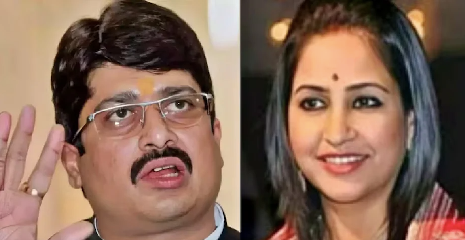 लखनऊ: राजा भैया के भाई MLC अक्षय प्रताप पर FIR का आदेश, भानवी सिंह ने लगाया करोड़ों की धोखाधड़ी का आरोप।