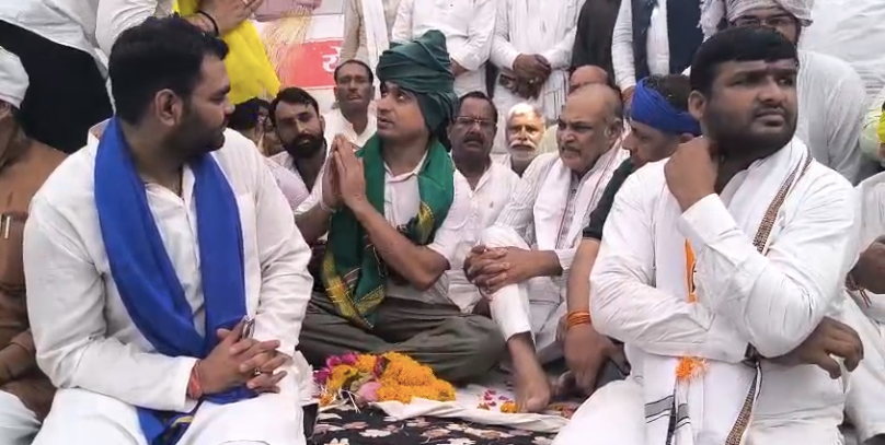 डबरा में युवक कांग्रेस का किसान सत्याग्रह, ट्रेड डील के विरोध में निकाली ट्रैक्टर रैली